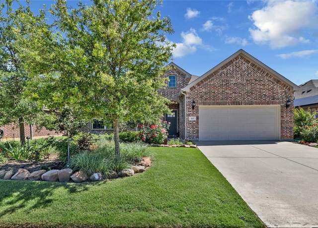 Property at 613 Meadowedge Ln, Denton, TX 76207, 3 beds, 2 baths