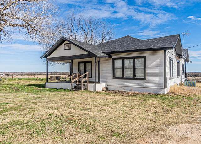 Property at 3116 N State Highway 101, Chico, TX 76431, 3 beds, 2 baths