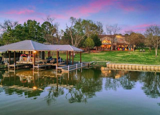 Property at 108 Chippewa Cv, Lake Kiowa, TX 76240, 3 beds, 3.5 baths