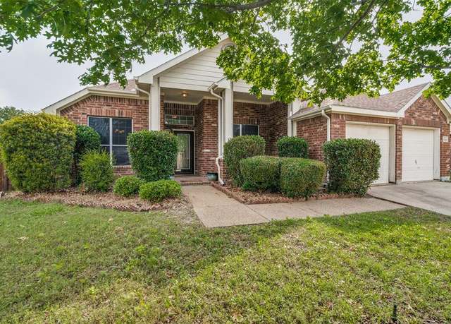 Property at 7806 Albany Dr, Rowlett, TX 75089, 4 beds, 2 baths