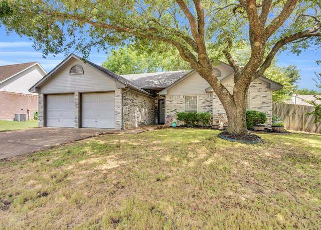 Property at 7 Atlantic Ave, Midlothian, TX 76065, 3 beds, 2 baths