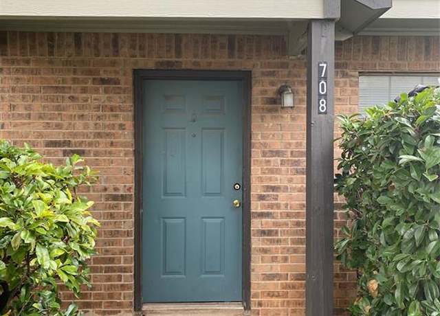 Property at 708 W Collins St, Denton, TX 76201, 3 beds, 2 baths