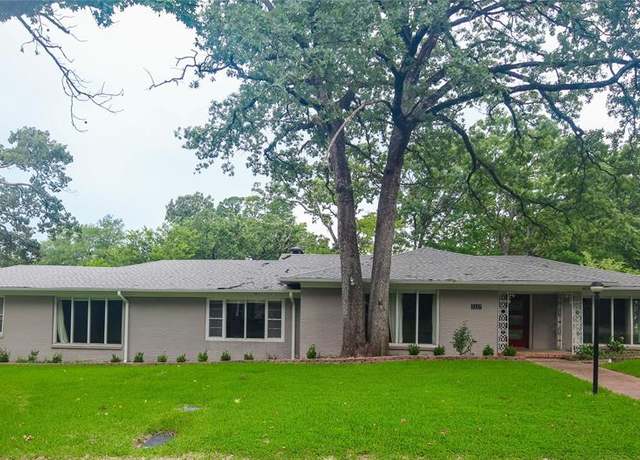 Property at 3227 Birdwell Dr, Tyler, TX 75701, 3 beds, 3 baths