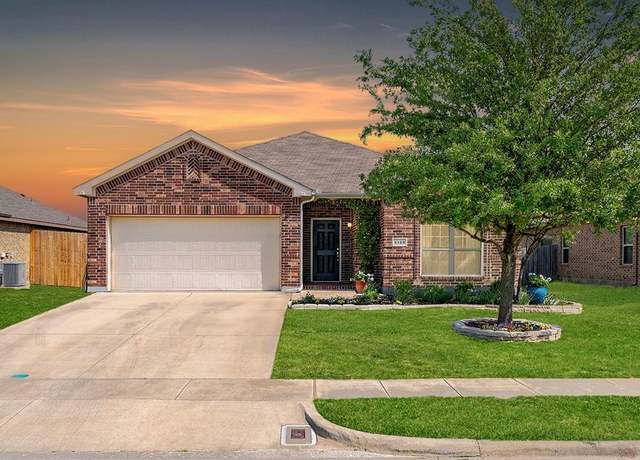 Property at 5109 Mountain View Dr, Krum, TX 76249, 3 beds, 2 baths