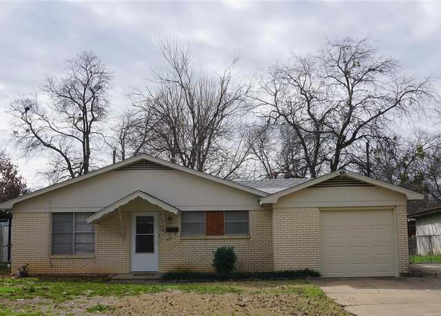 Property at 237 Jayellen Ave, Burleson, TX 76028, 3 beds, 1.5 baths