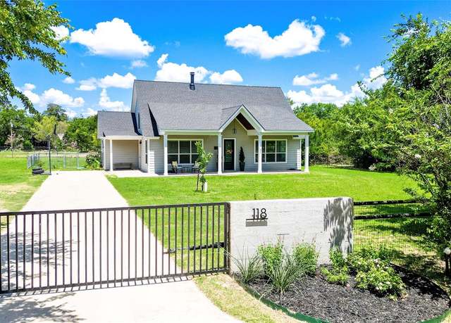 Property at 118 Ruth Dr, Robinson, TX 76706, 3 beds, 2.5 baths