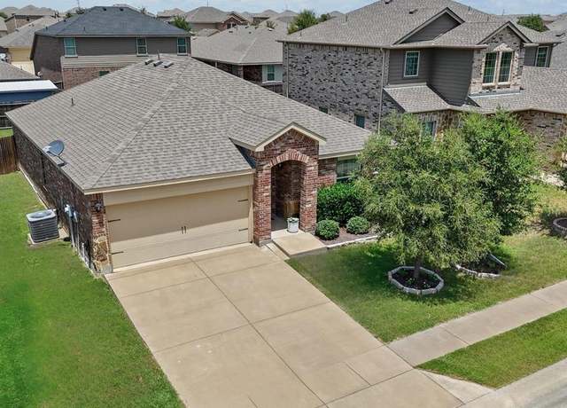 Property at 806 Opal Path, Princeton, TX 75407, 4 beds, 2 baths