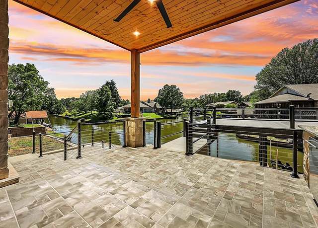 Property at 131 Hilltop Dr, Trinidad, TX 75163, 3 beds, 2.5 baths