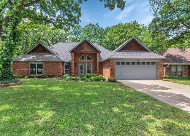 Property at 7813 Aubrey Ln, North Richland Hills, TX 76182, 3 beds, 2 baths