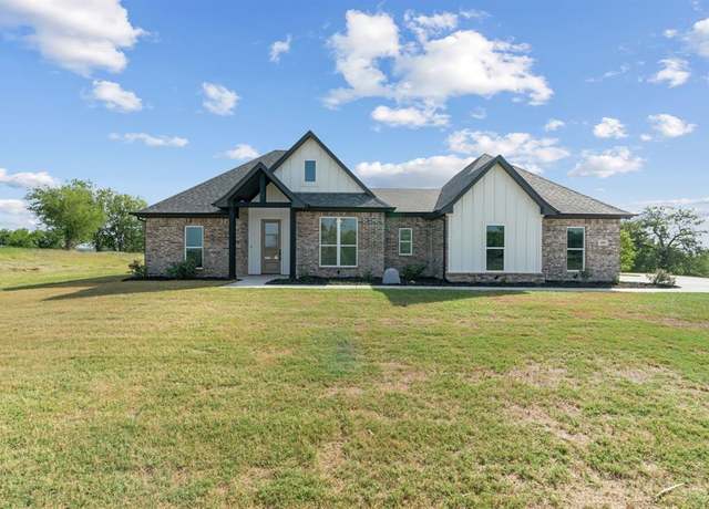 Property at 105 Norene Ln, Weatherford, TX 76087, 4 beds, 2 baths