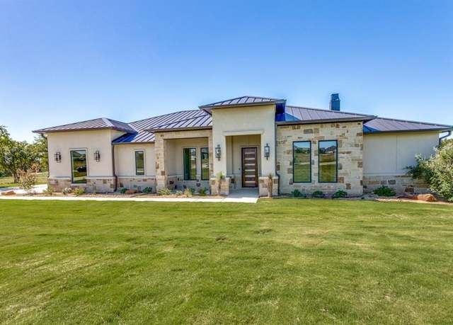 Property at 6376 Starlight Ranch Rd, Godley, TX 76044, 3 beds, 2.5 baths