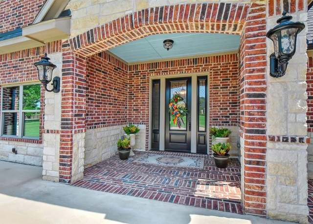 Property at 3909 Saddle Crk, Denison, TX 75020, 4 beds, 2.5 baths