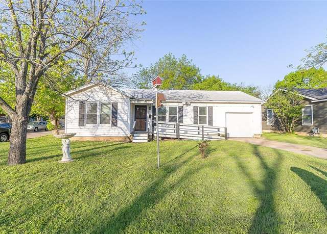 Property at 907 S Tyler St, Mcgregor, TX 76657, 3 beds, 1 bath