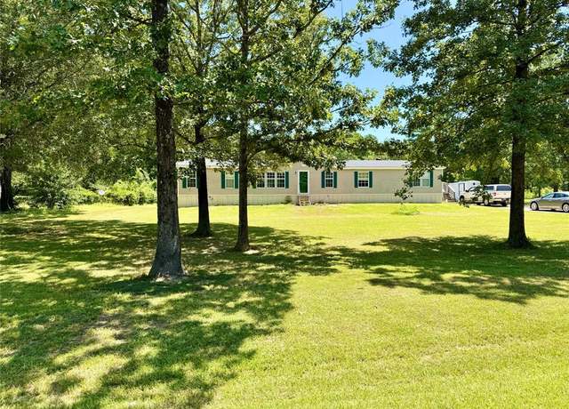 Property at 1556 Gray Lake Dr, Princeton, LA 71067, 4 beds, 2 baths