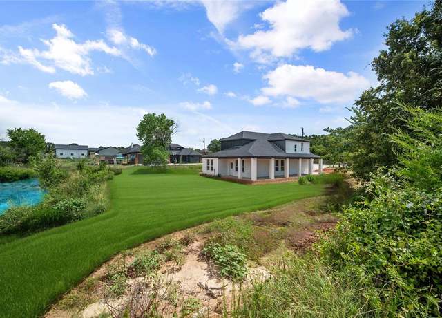Property at 121 County Road 3471, Paradise, TX 76073, 4 beds, 3.5 baths