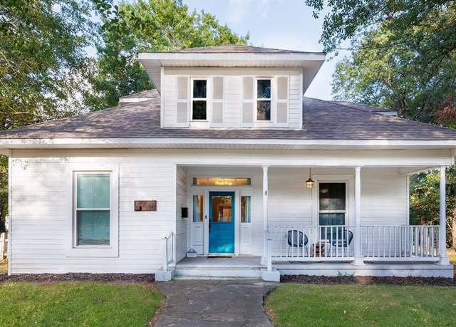Property at 110 Howard St, Terrell, TX 75160, 4 beds, 2 baths