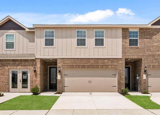 Property at 455 Mb's Way, Pilot Point, TX 76258, 4 beds, 2.5 baths