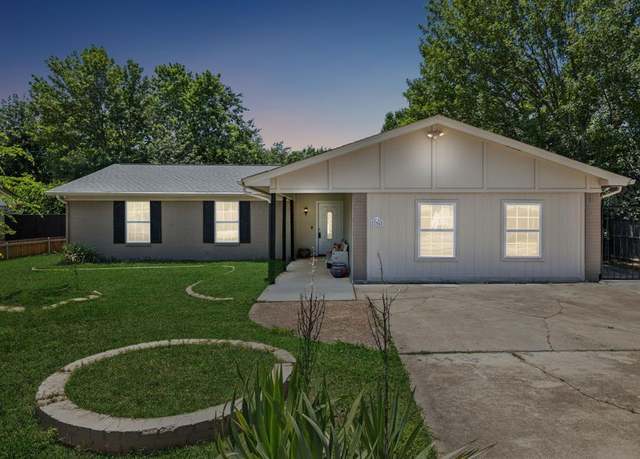 Property at 136 Anita Ave, Keller, TX 76248, 4 beds, 2 baths