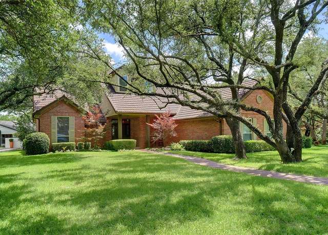 Property at 8808 Royal Harbor Ct, Fort Worth, TX 76179, 3 beds, 3 baths
