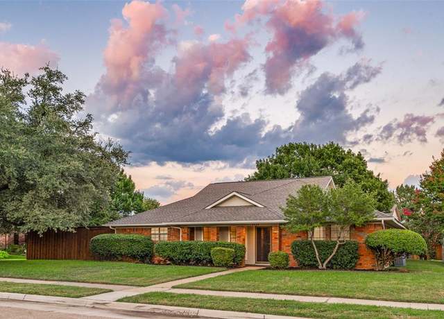 Property at 7324 Augusta Cir, Plano, TX 75025, 4 beds, 2 baths