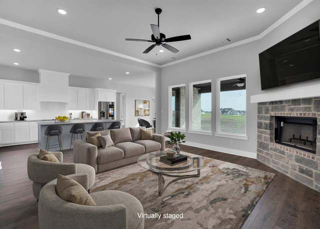 Property at 2241 Pitchfork Ranch Rd, Waxahachie, TX 75165, 4 beds, 2 baths