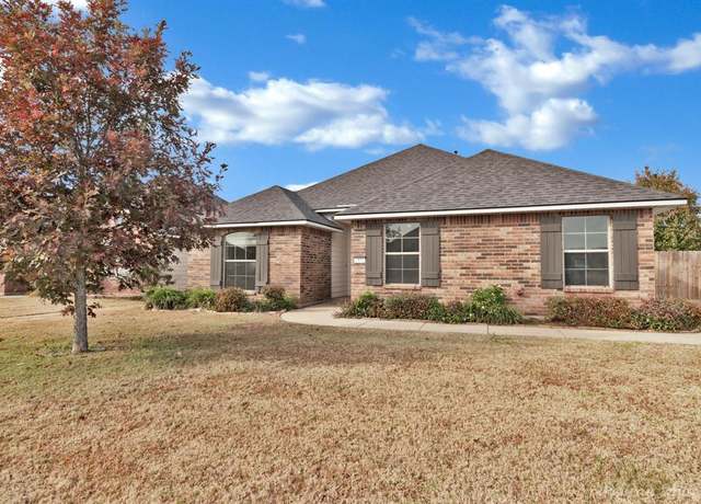 Property at 3802 Pickering Pass Dr, Bossier City, LA 71111, 3 beds, 2 baths
