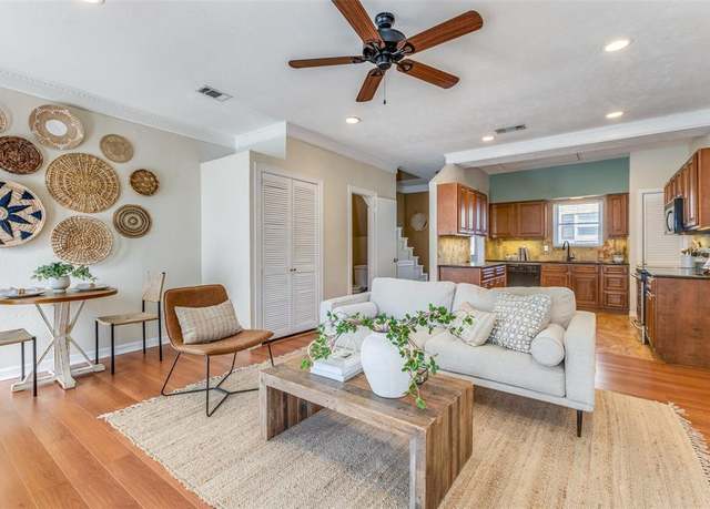 Property at 2727 Shelby Ave Unit K, Dallas, TX 75219, 2 beds, 1.5 baths