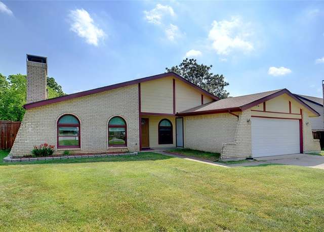 Property at 2309 Mesquite Ct W, Bedford, TX 76021, 4 beds, 2 baths