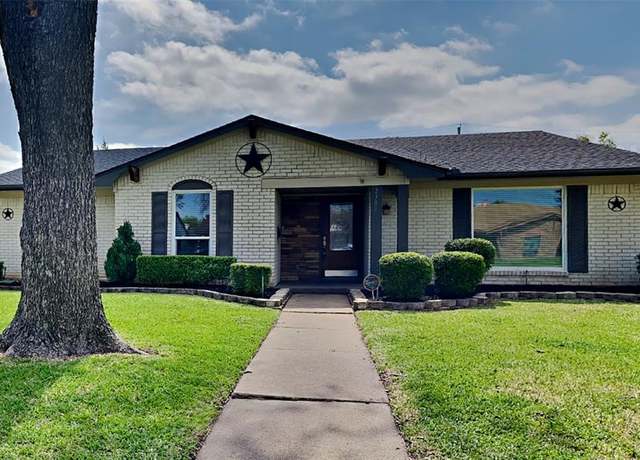 Property at 2300 Anders Dr, Mesquite, TX 75150, 3 beds, 2 baths