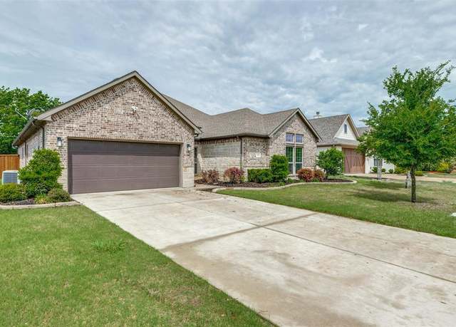 Property at 549 S Utah Dr, Celina, TX 75009, 4 beds, 2.5 baths