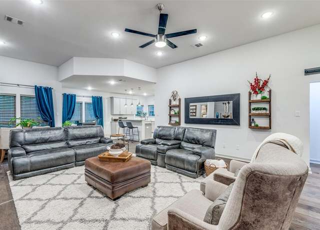 Property at 549 S Utah Dr, Celina, TX 75009, 4 beds, 2.5 baths