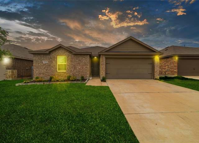Property at 1418 Mckavett Rd, Forney, TX 75126, 3 beds, 2 baths