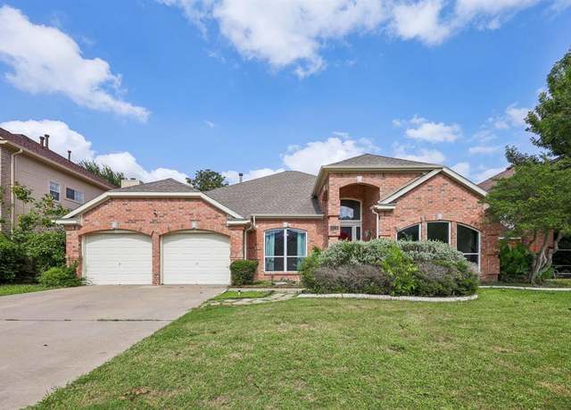 Property at 4616 Heatherbrook Ln, Grand Prairie, TX 75052, 4 beds, 3 baths
