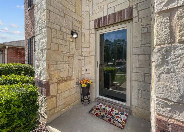 Property at 10924 Rankin Dr, Frisco, TX 75035, 5 beds, 2.5 baths