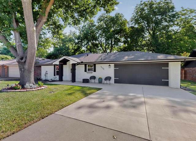 Property at 8600 S County Rd, Frisco, TX 75034, 3 beds, 2 baths
