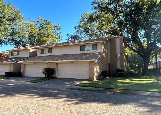 Property at 2501 Villa Ct, Tyler, TX 75703, 2 beds, 2.5 baths