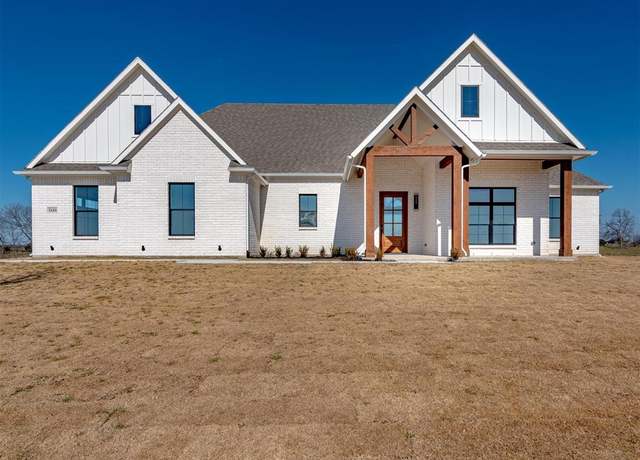Property at 5141 Fox Trot Ln, Caddo Mills, TX 75135, 4 beds, 2.5 baths