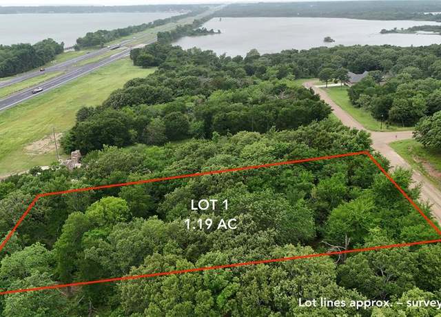 Property at 100 Oakridge Ct, Mabank, TX 75147