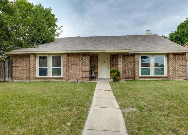 Property at 1518 Coffeyville Trl, Grand Prairie, TX 75052, 4 beds, 2 baths