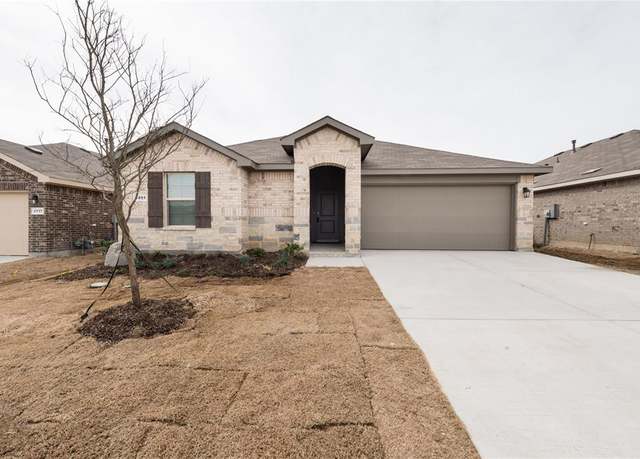 Property at 3801 Ridgeway Ln, Denton, TX 76226, 3 beds, 2 baths