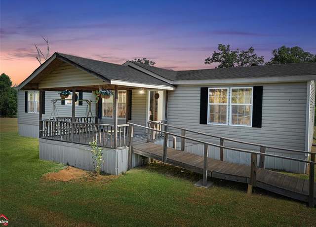 Property at 8340 Old Mooringsport Rd, Shreveport, LA 71107, 3 beds, 2 baths