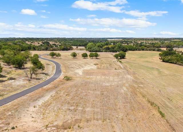 Property at 200 Gibson Bnd, Weatherford, TX 76087