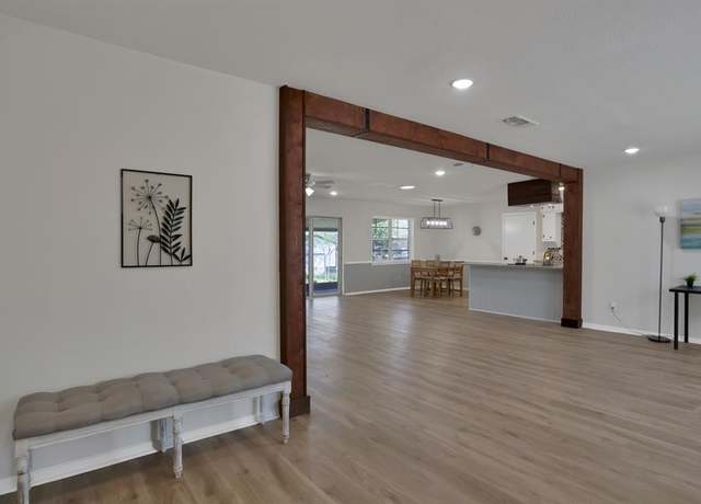 Property at 2016 Tarver Rd, Burleson, TX 76028, 4 beds, 2.5 baths