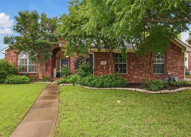 Property at 4310 Winnetka Rd, Corinth, TX 76208, 3 beds, 2 baths