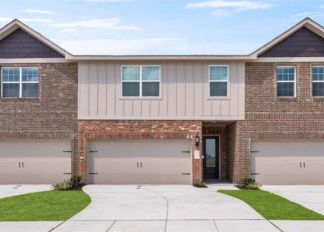 Property at 489 Mb's Way, Pilot Point, TX 76258, 3 beds, 2.5 baths