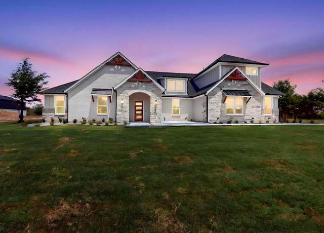 Property at 4158 Southern Oaks Dr, Royse City, TX 75189, 4 beds, 4 baths