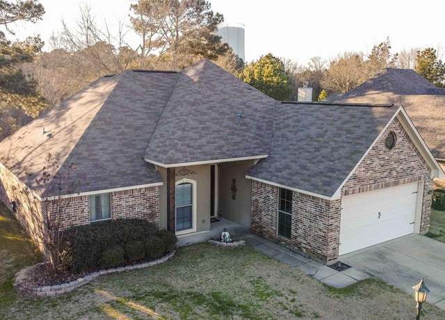 Property at 9048 Cottage Ridge Dr, Shreveport, LA 71106, 3 beds, 2 baths