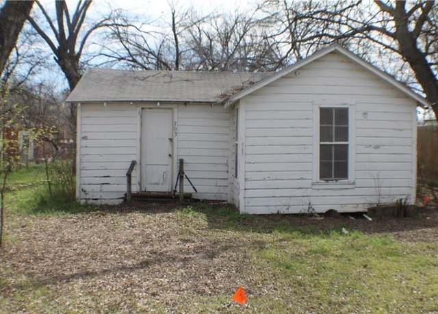 Property at 703 W Pierce, San Saba, TX 76877, 2 beds, 1 bath