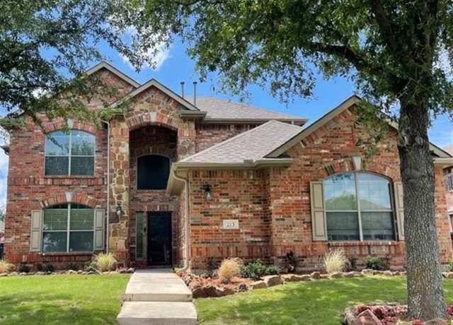 Property at 213 Fox Hollow Blvd, Forney, TX 75126, 5 beds, 3.5 baths