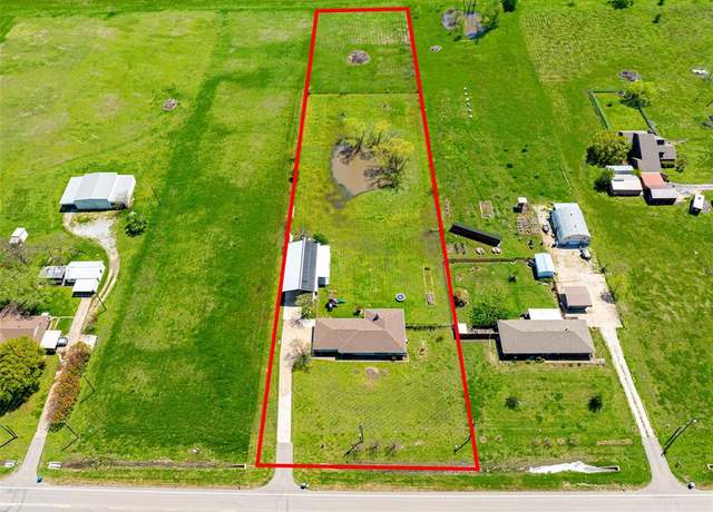 Property at 913 W Cook St, Josephine, TX 75173, 3 beds, 2 baths